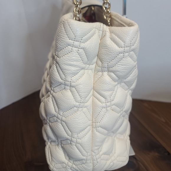 💥FLASH SALE!Kate Spade New York Cream Quilted Handbag EXCELLENT COND - Picture 3 of 12